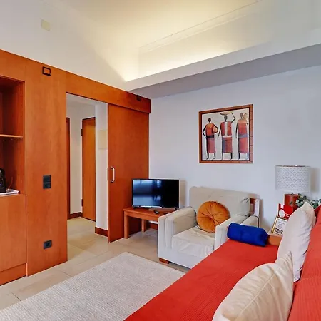 Apartmán Cosy With Pool By Homing *